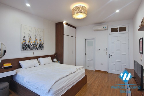 Lakeside serviced apartment for rent on Yen Phu island