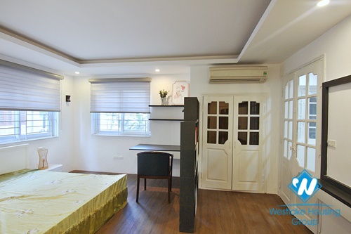 Spacious and bright 3 bedrooms apartment for rent on Au Co, Tay Ho, Hanoi