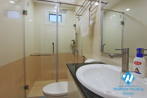 Lakeside serviced apartment for rent on Yen Phu island