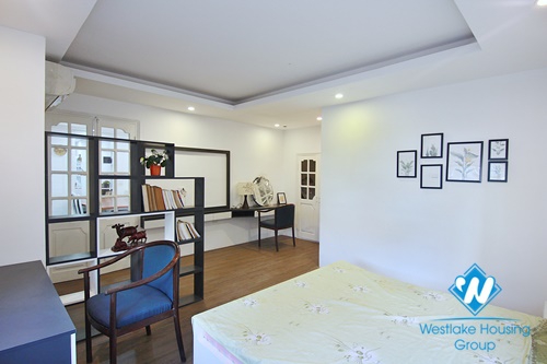 Spacious and bright 3 bedrooms apartment for rent on Au Co, Tay Ho, Hanoi