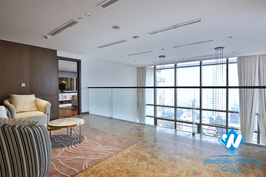 Executive luxury 4 bedrooms  PENTHOUSE in serviced apartment-hotel building, Tay Ho, Ha Noi