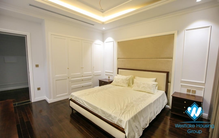 Brand-new house to let in Vinhomes Harmony Long Bien