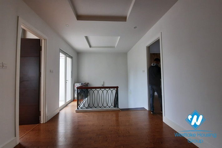 Modern unfurnished 4 bedrooms villa for rent in Vinhomes Riverside, Long Bien, Hanoi
