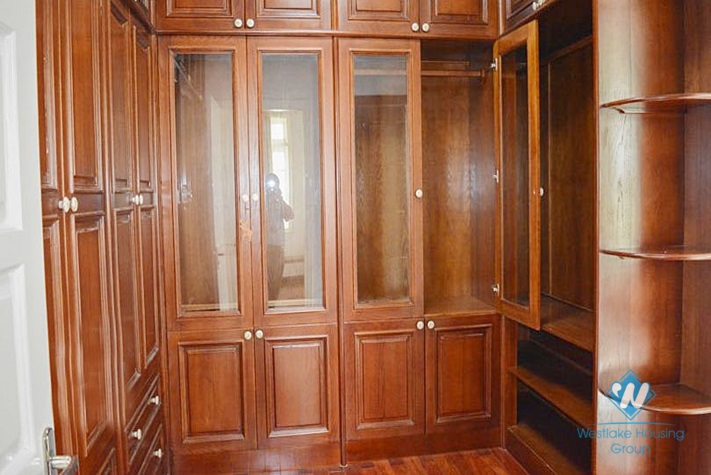 Stunning 5 bedrooms villa with SWIMMING POOL for rent in Ciputra, Hanoi