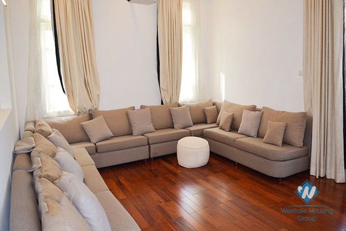 Stunning 5 bedrooms villa with SWIMMING POOL for rent in Ciputra, Hanoi