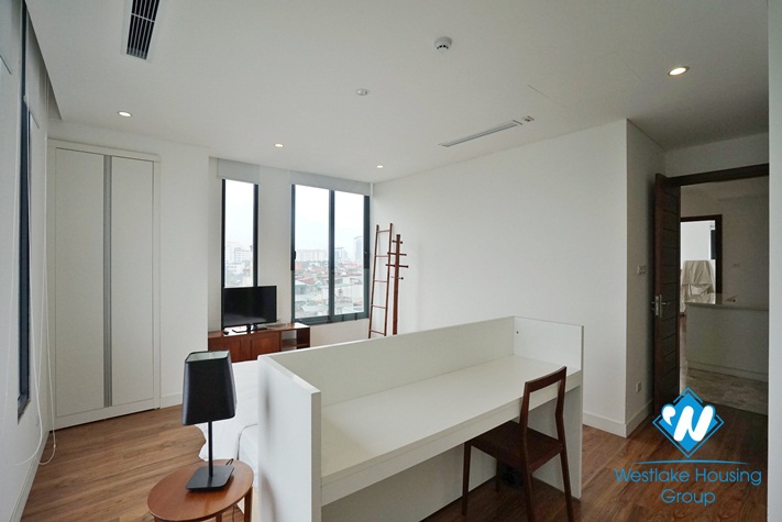 03 bedrooms apartment with lake view for rent in Dong Da  & Hai Ba Trung District, Ha Noi