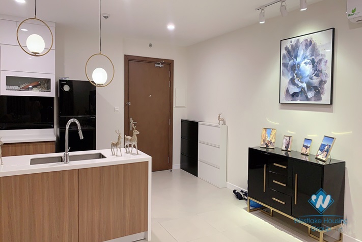 A lovely 2 bedroom apartment for rent in Kosmo Tay Ho