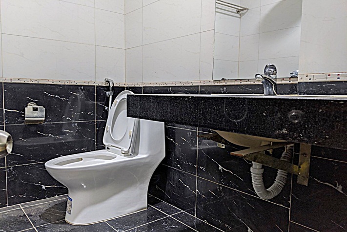 Unique style 4 bedrooms house for rent in Hoang Hoa Tham, Ba Dinh