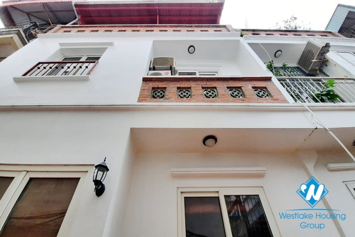 Green house with nice garden for rent in Bo De, Long Bien