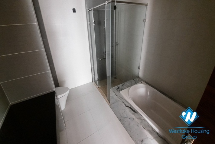 Modern unfurnished 4 bedrooms villa for rent in Vinhomes Riverside, Long Bien, Hanoi