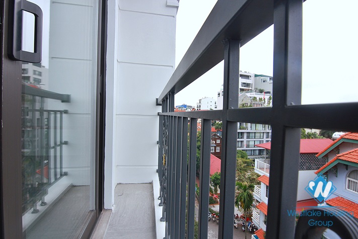 A splendid one-bedroom apartment on To Ngoc Van street, Tay Ho