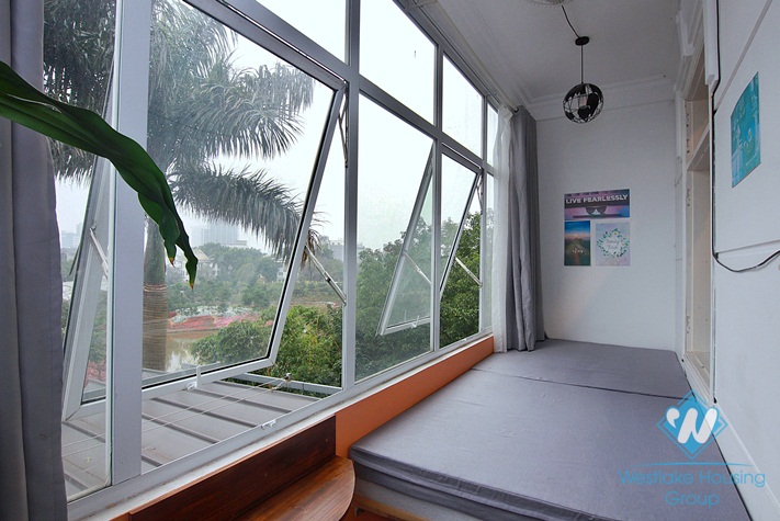 A nine-bedroom house with the view of the valley of West lake flowers