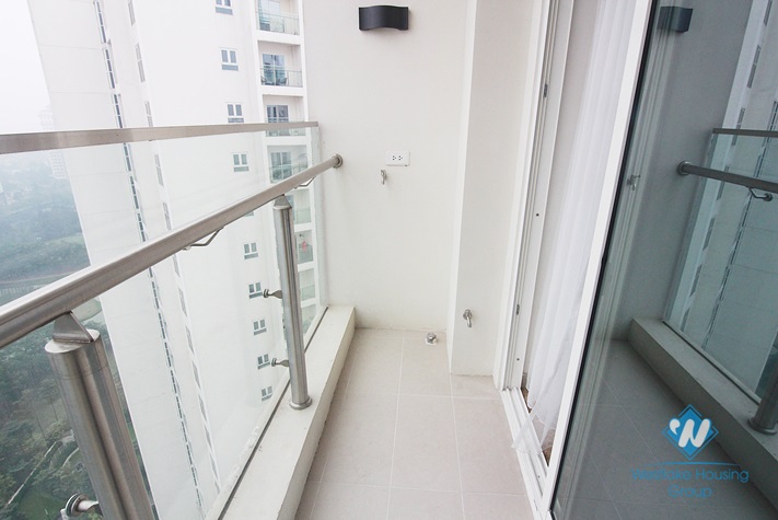 A lovely 2 bedroom apartment for rent in Ciputra area