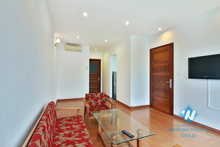 A lake view 1 bedroom apartment for rent in Tu hoa, Tay ho