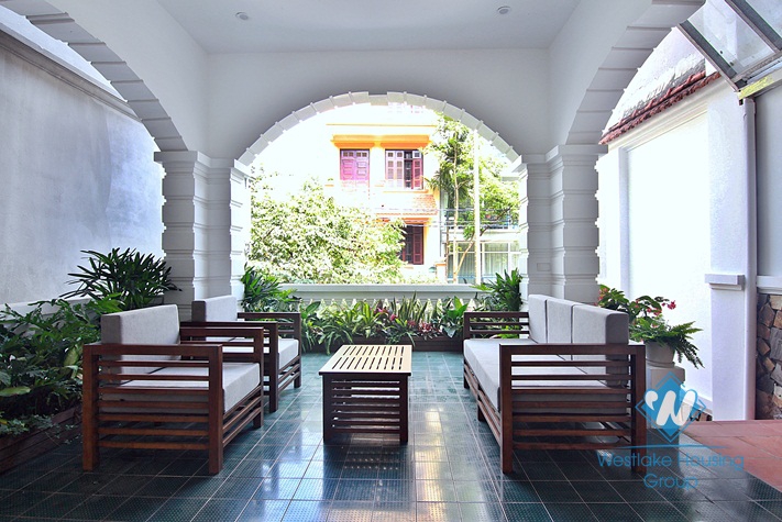 Renovated French villa for rent in Tay Ho, high ceiling, lots of outside space