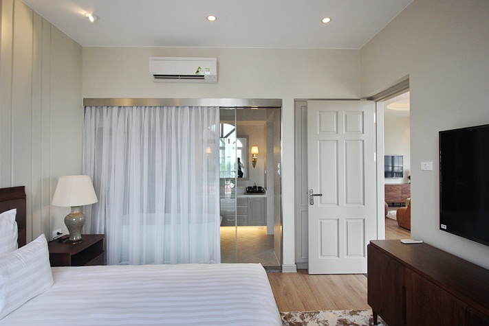 Beautiful and modern apartment for rent in Hai Ba Trung, Hanoi