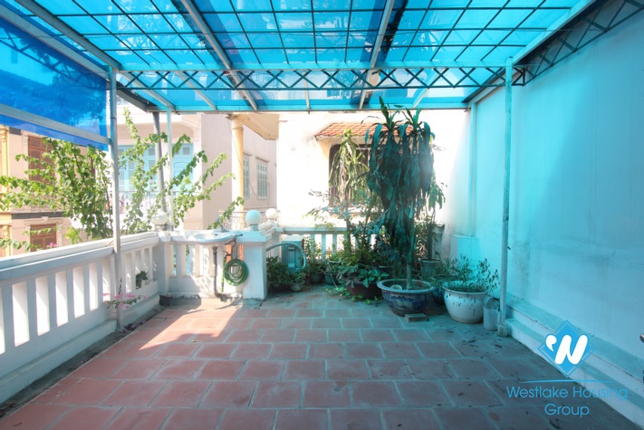 A pretty house for rent in Tu Hoa street, Tay Ho district