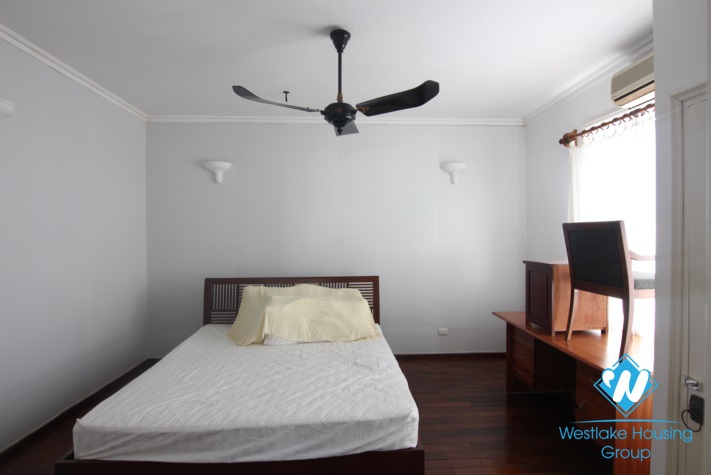 A pretty house for rent in Tu Hoa street, Tay Ho district