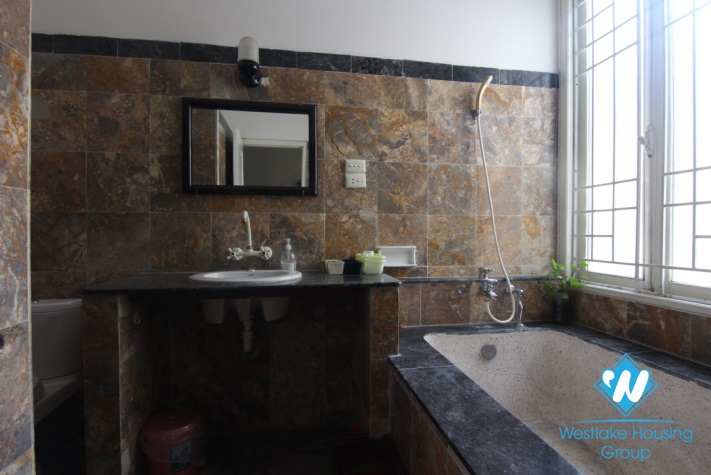 A pretty house for rent in Tu Hoa street, Tay Ho district