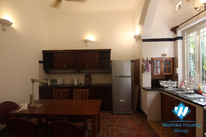 A pretty house for rent in Tu Hoa street, Tay Ho district