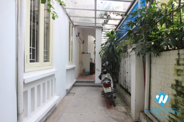 A pretty house for rent in Tu Hoa street, Tay Ho district