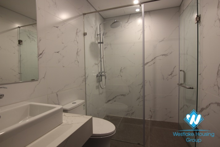 High quality and new 02 bedrooms with swimming pool on the top floor for rent in Tu Hoa St
