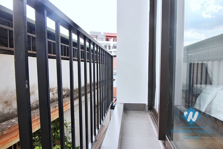 A brightly and modern studio for rent in Dang thai mai, Tay ho, Ha noi
