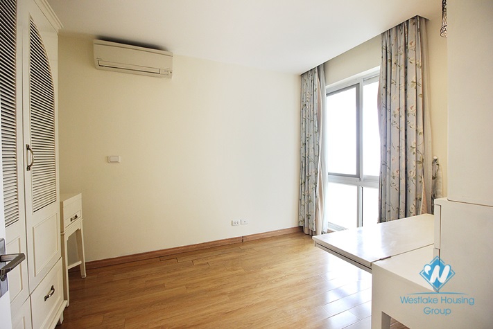 A charming 3 bedroom apartment for rent in Ciputra P Tower