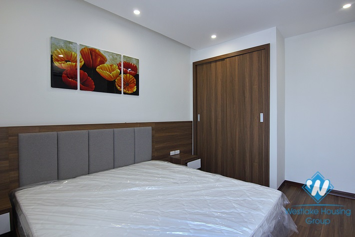 A gorgeous three-bedroom apartment facing directly to West lake on Xuan Dieu street