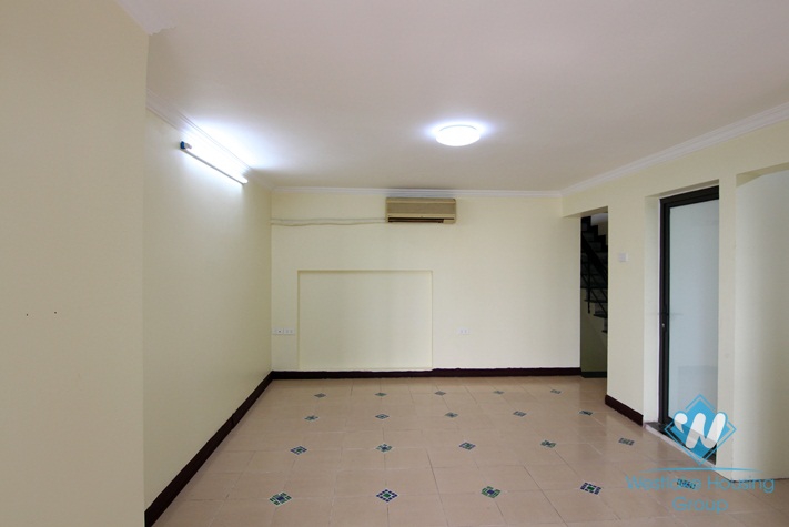 Good space for rent in Tay ho for cafe, restaurant
