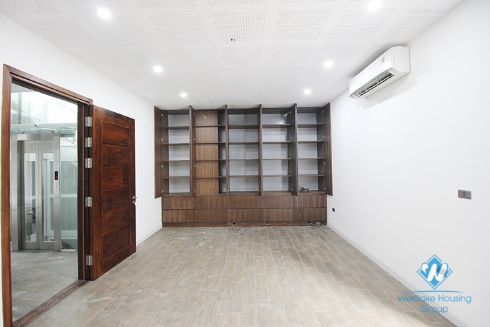 A wonderful, modern  house in semi-furnished condition for rent in T Block, Ciputra