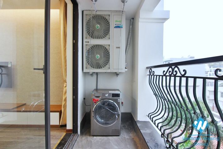  Newly good quality  2 bedroom apartment with nice view in Tay ho, Ha noi