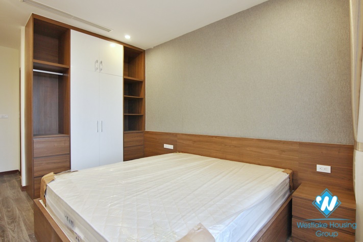  Newly good quality  2 bedroom apartment with nice view in Tay ho, Ha noi
