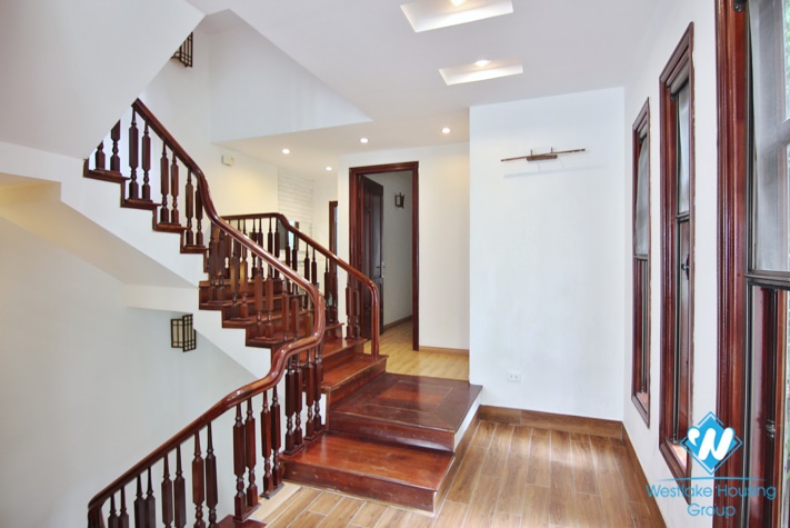 A good house for rent in Tay Ho, Ha Noi