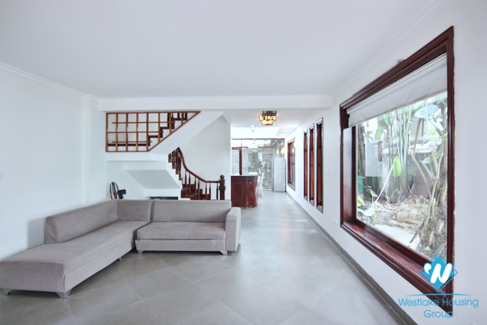A good house for rent in Tay Ho, Ha Noi
