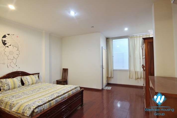 Lake view two bedrooms apartment for rent in Quang An, Tay Ho