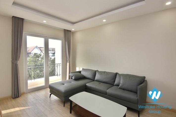 Brand new villa with large garden for rent in Vinhomes Riverside, Long Bien, Ha Noi
