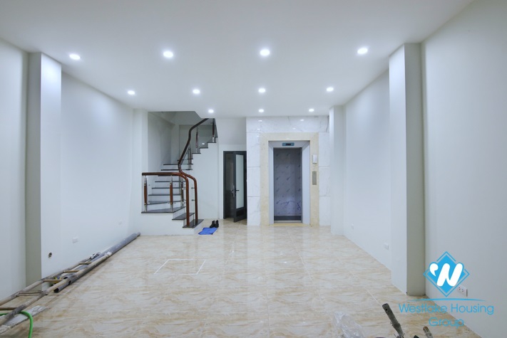 A three-bedroom house with Vietnamese style on Nghi Tam street, Tay Ho