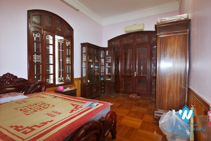 A three-bedroom house with Vietnamese style on Nghi Tam street, Tay Ho