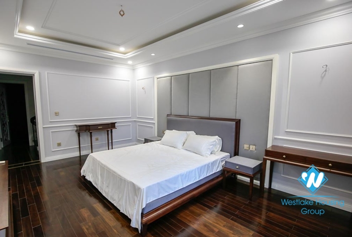 Brand-new house to let in Vinhomes Harmony Long Bien