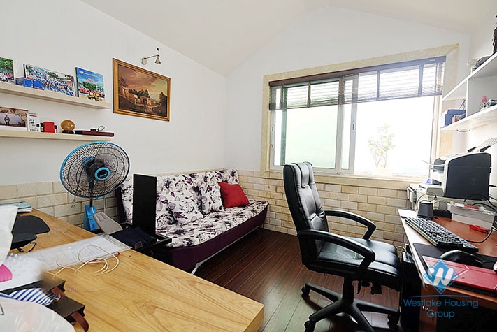 A wonderful penthouse apartment for rent in Ciputra E Tower