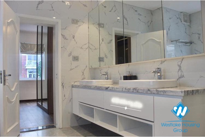 Modern 3 bedrooms villa for rent in Vinhomes Riverside, Long Bien district, Hanoi