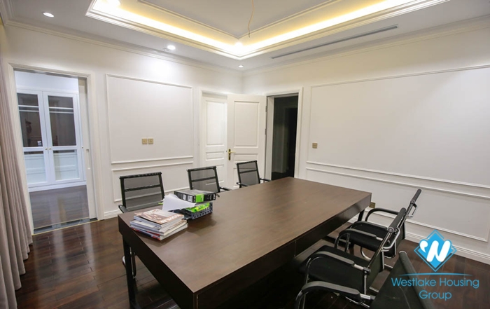 Brand-new house to let in Vinhomes Harmony Long Bien