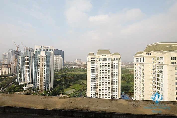 An amazingly nice and affordable penthouse apartment for rent in E tower, Ciputra