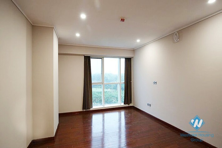 A beautiful, bright 4 bedroom apartment for rent in Ciputra