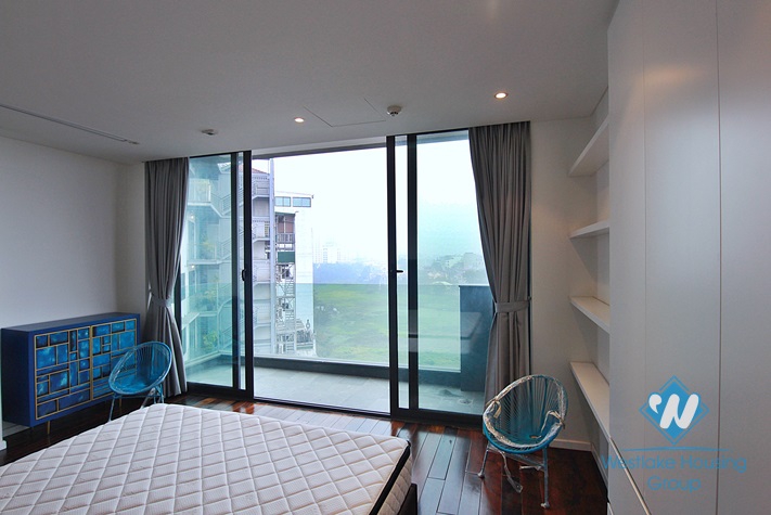 Bright and Morden 2 Bedrooms Apartments for rent in Xuan Dieu st, Tay Ho district.