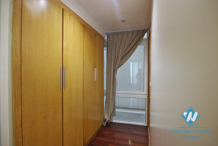 Lake view 03 bedrooms apartment with big balcony for rent in Tay Ho area
