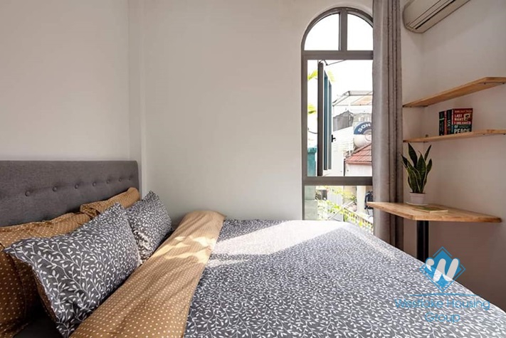 A lovely two bedrooms apartment for rent in Au Co, Tay Ho