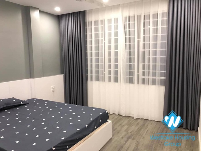 A beautiful 1 bedroom apartment for rent on De La Thanh street