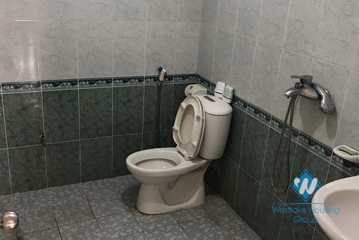 An unfurnished local house for rent on Nghi Tam street, Tay Ho District